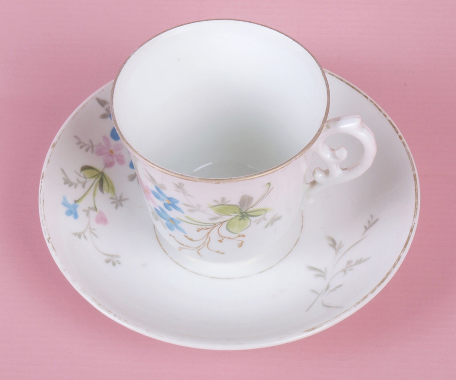 Porcelain cup with saucer