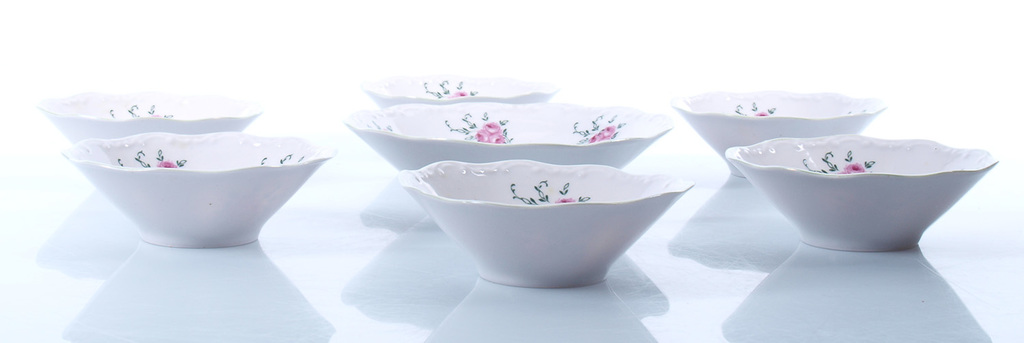 Porcelain jam dishes (7 pieces)