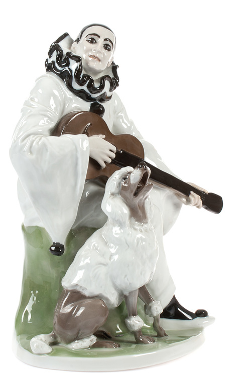 Porcelain figure 'Pierrot with a Poodle'