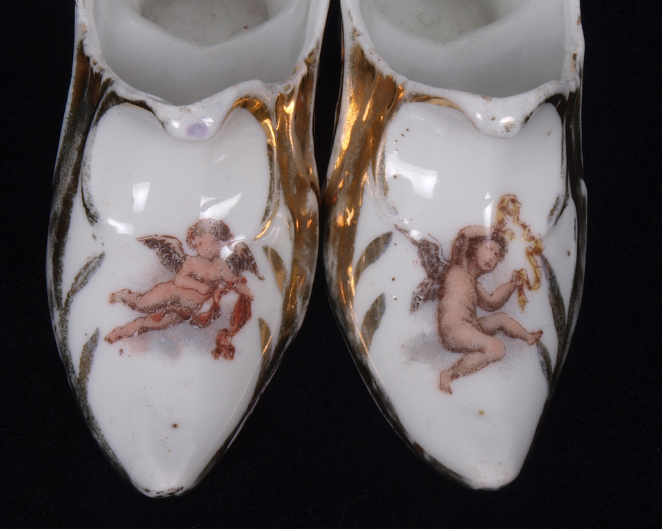 Porcelain shoes