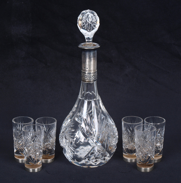 Хрустальный графин с серебряной отделкой и 6 стаканов