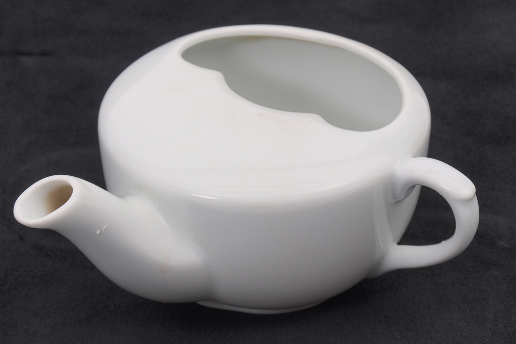 Porcelain cream containers (2 pcs.)and tea pot