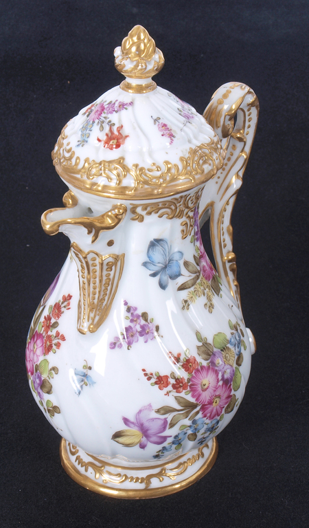 Porcelain coffee pot