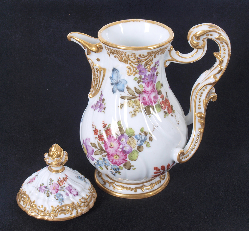 Porcelain coffee pot