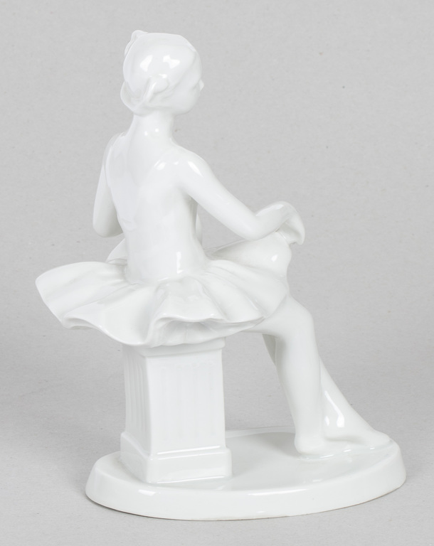 Porcelain figure 