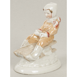 Porcelain figure 'From the hill '