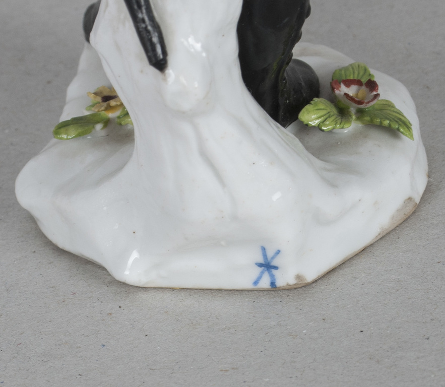 Porcelain figure 