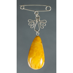 Amber pendant 