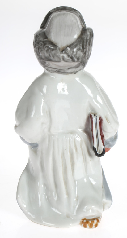 Porcelain figure 