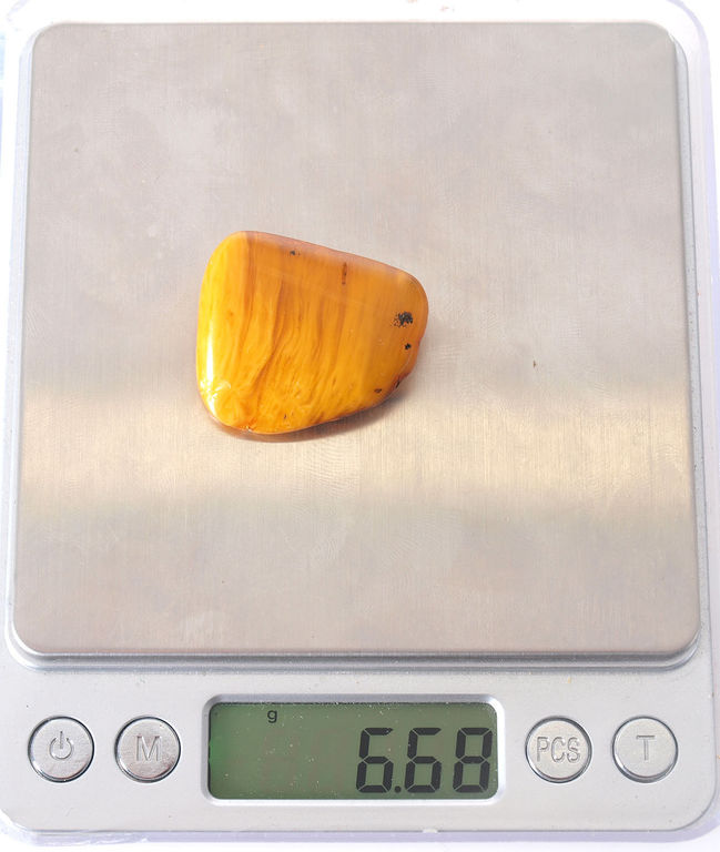 Natural Baltic amber brooch, 6.68 g