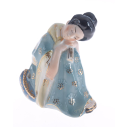 Porcelain figurine 