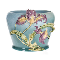 Earthenware vase 