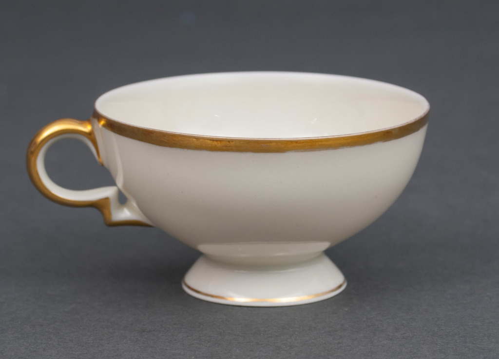 Porcelain cup 