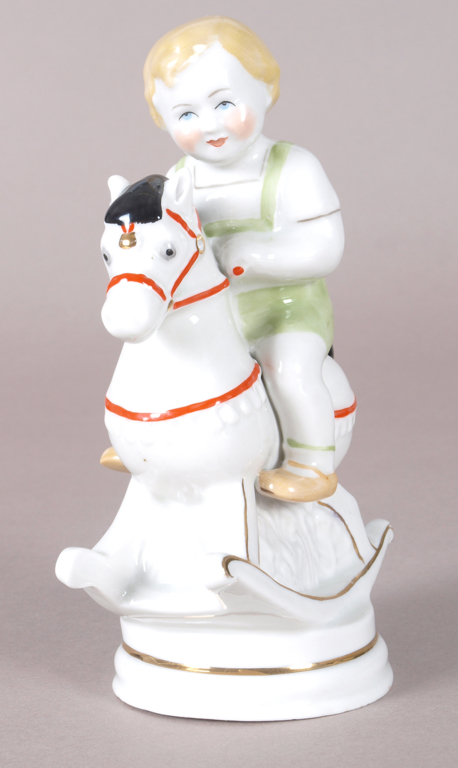 Porcelain figurine 