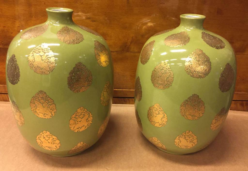 Porcelain vases - couple