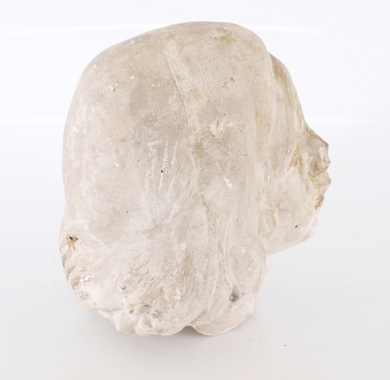  Gypsum figure 