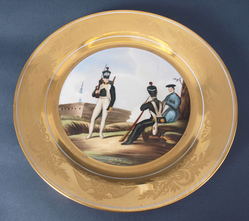 Porcelāna šķīvis “Kareivji atpūtā”