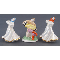 Porcelain figurines “Songs and dances”(3 piec.) 