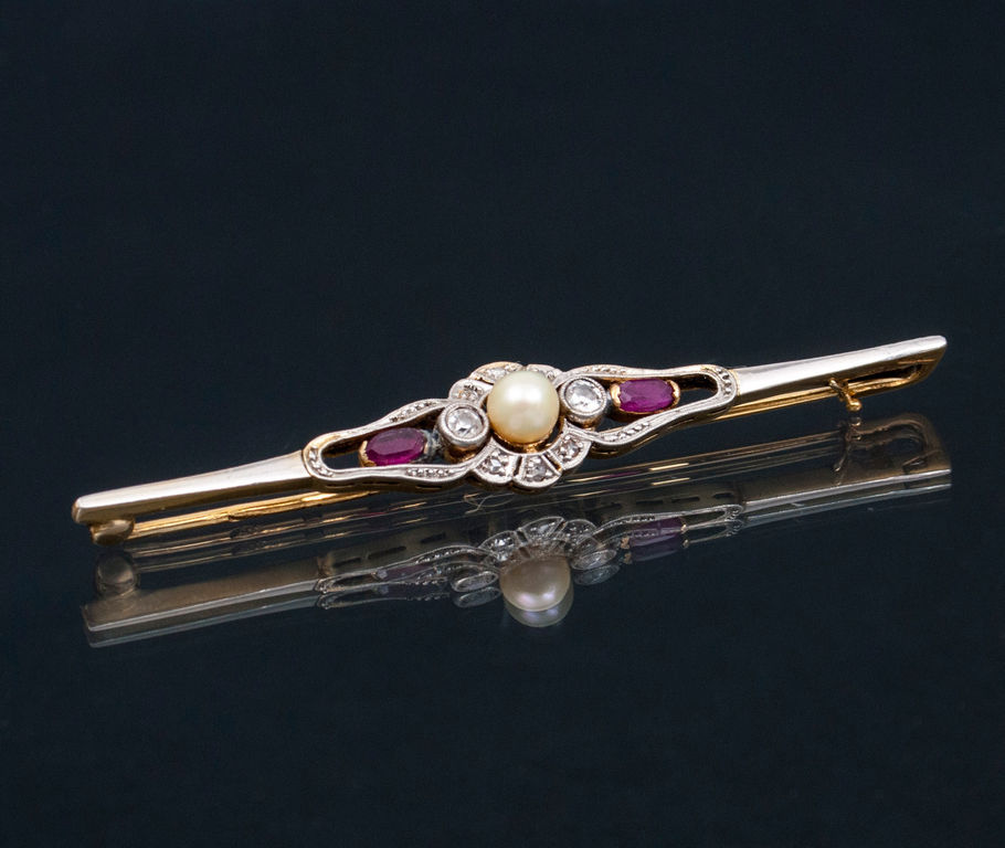 Faberžē Zelta piespraude ar briljantiem un pērli 