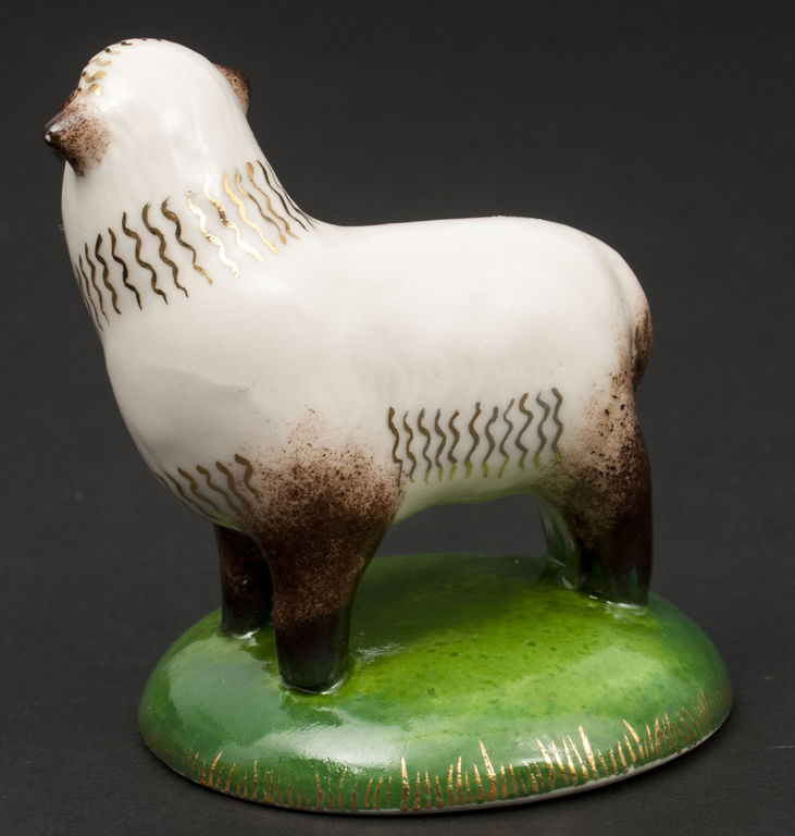 Porcelain figure 