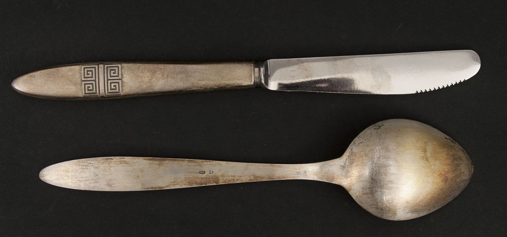 Set of silver tableware (2 piec.) - knive, spoon