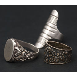 Set of silver rings (3 piec.)