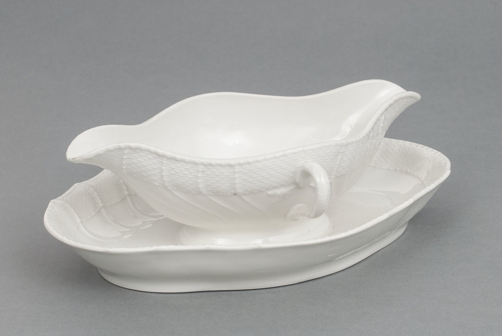 Porcelain sauceboat