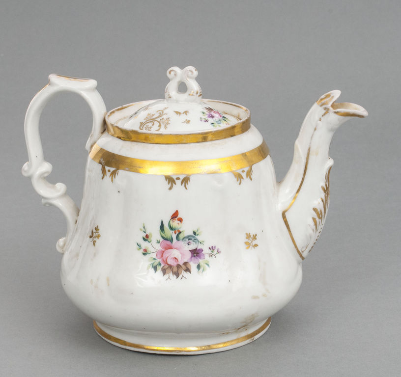 Second half of 19th century Russia KuznetsovPorcelain tea pot
