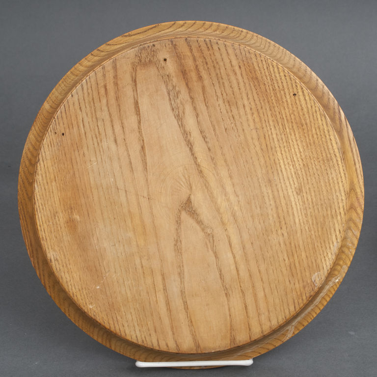 Dekoratīvs koka šķīvis 