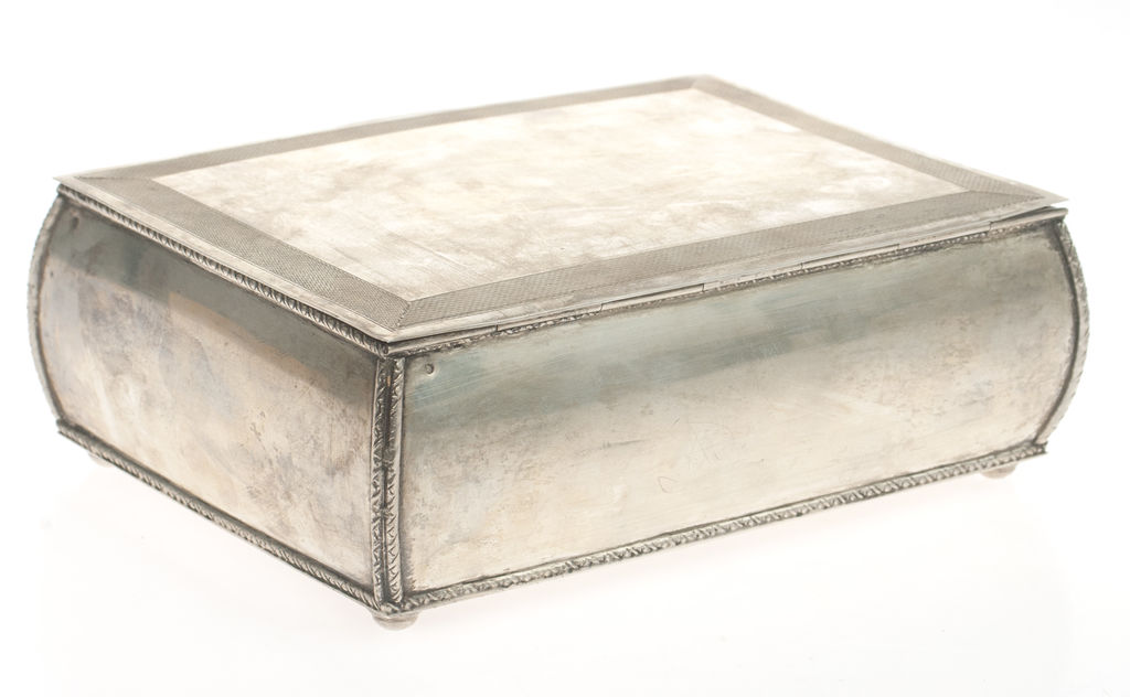 Silver box/chest