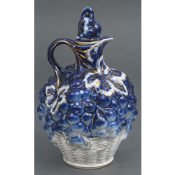 Porcelain decanter 