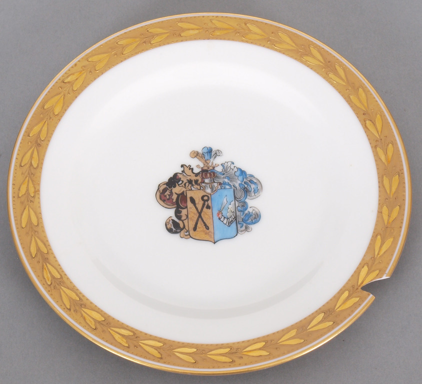 Porcelain plate with Denisov family coat of arms