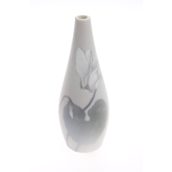 Porcelain vase 