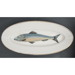 Porcelain serving plate 