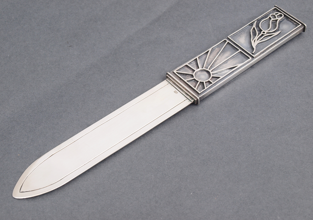 Silver paper knive 