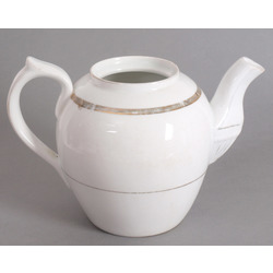 Porcelain kettle