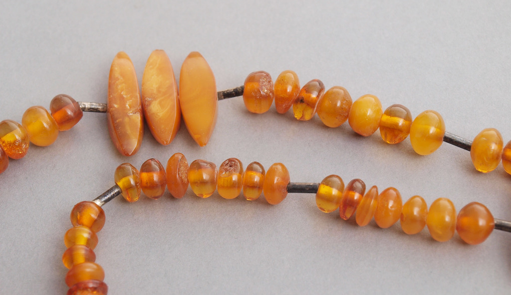 100% Natural Baltic Egg yolk amber necklace, 55.39 grams