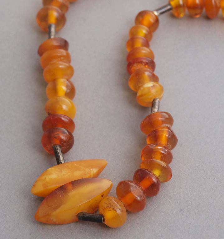 100% Natural Baltic Egg yolk amber necklace, 55.39 grams