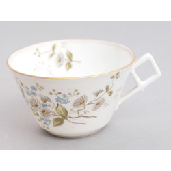 Porcelain cup 