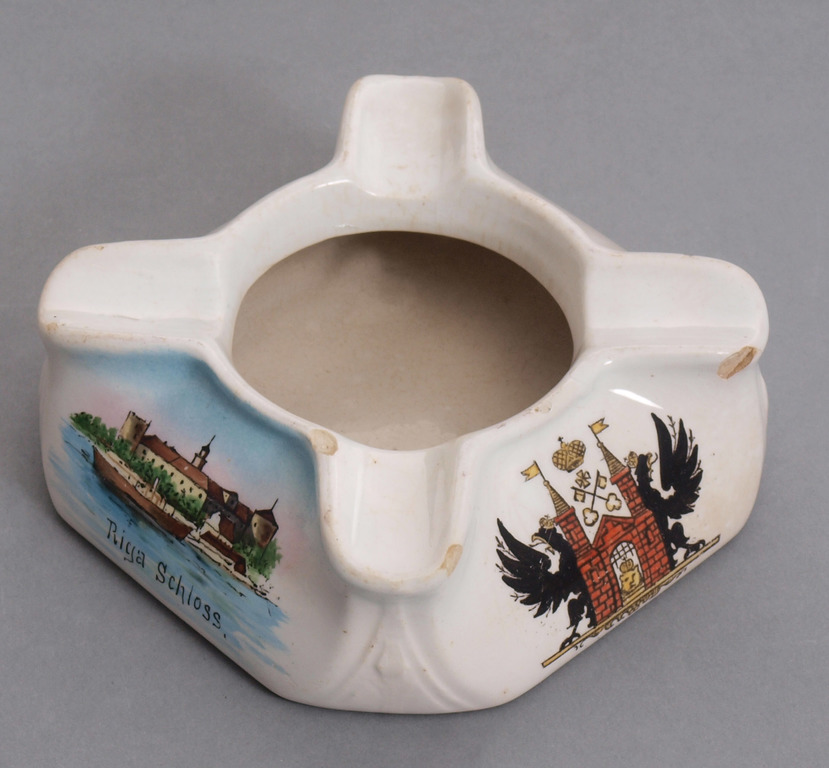 Faience ashtray 