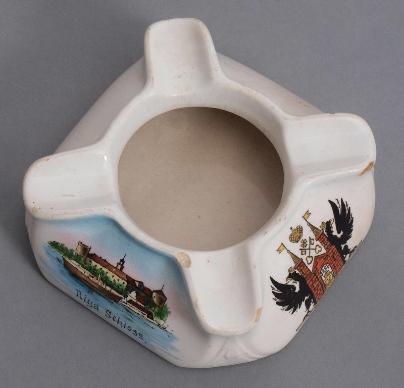 Faience ashtray 