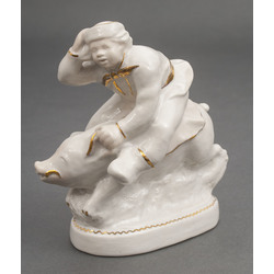 Porcelain figure 