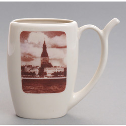 Porcelain mug 