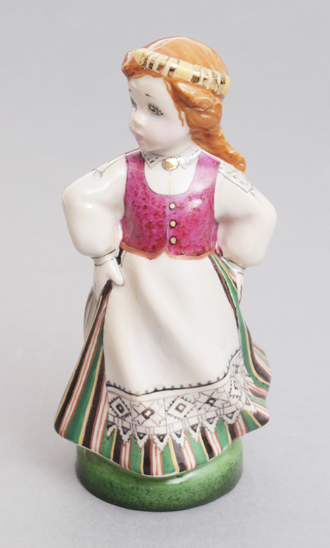 Porcelain figurines 2 pcs. 