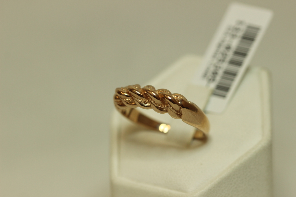  Golden ring
