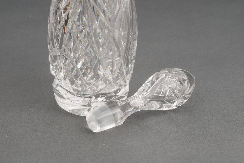 Decanter with silver finish