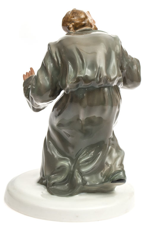 Porcelain figurine 