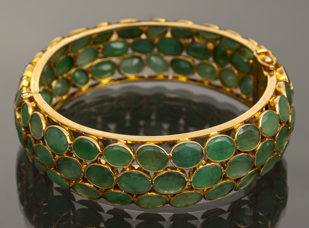 Gold plated silver bracelet with emeralds