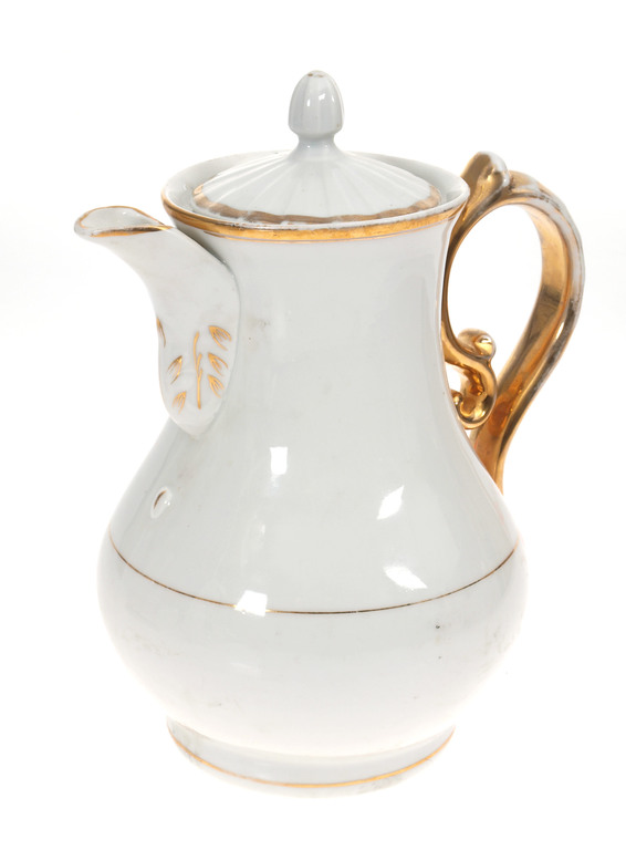 Porcelain tea/coffee pot