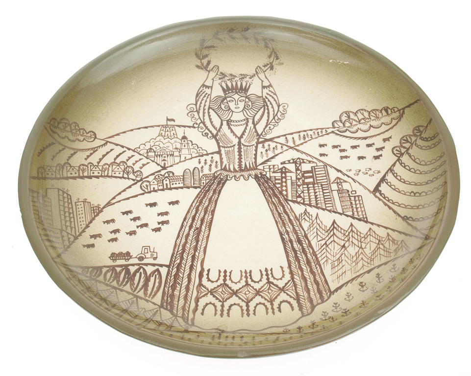 Keramikas šķīvis 